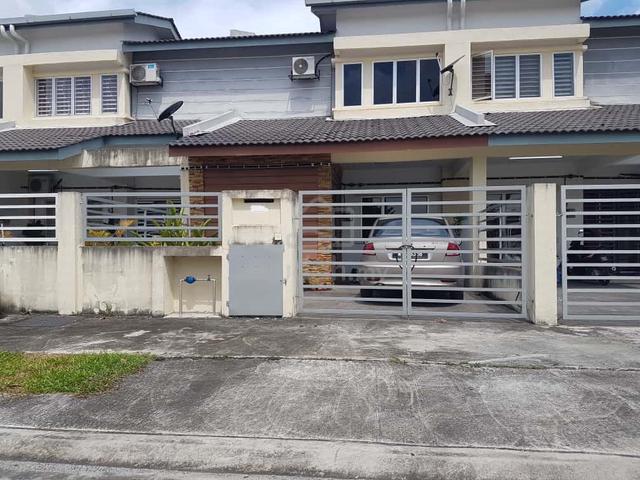 RENOVATED‼️ FACING OPEN‼️ 1.5 Storey, Taman Seri Mewah, Meru 1