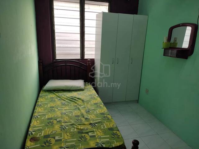 Bilik Sorang / Private Room kota damansara 1