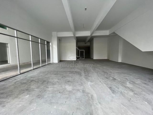 Sungai Besi Razak City Ground Floor End Lot Shop Unit 1
