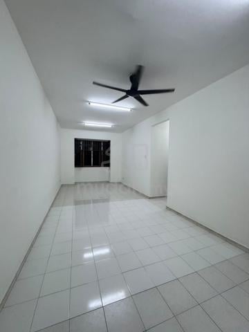 【 Can Full Loan / Low Deposit 】Nusa Perdana Apartment @ Gelang Patah 1
