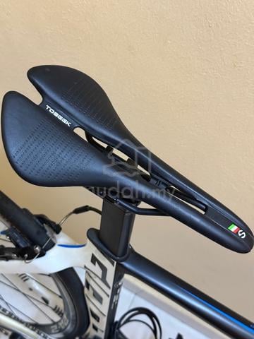 Giant Propel Advanced 2 — Carbon Road Bike - photo 2 of 6