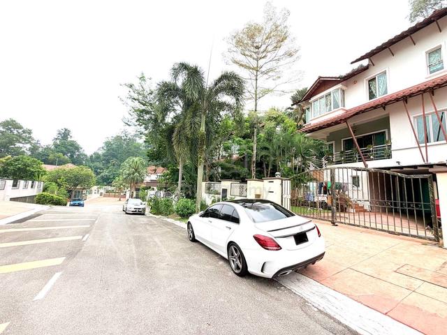 EXTENDED RENOVATED 3 Storey Semi D The Residency Kota Damansara 1