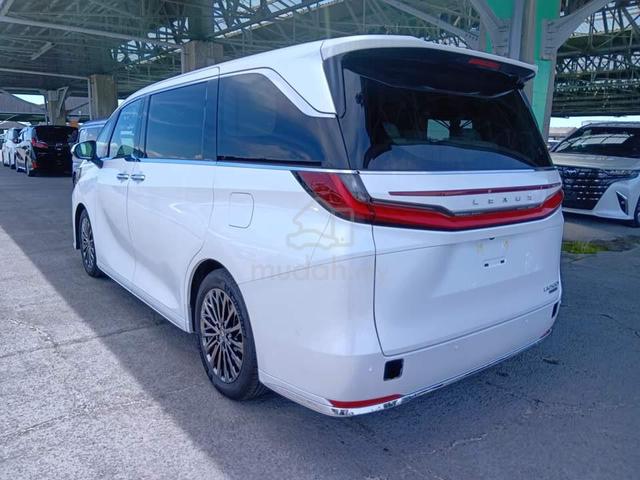 2024 Lexus LM500H Version L (6 Seater) - 4