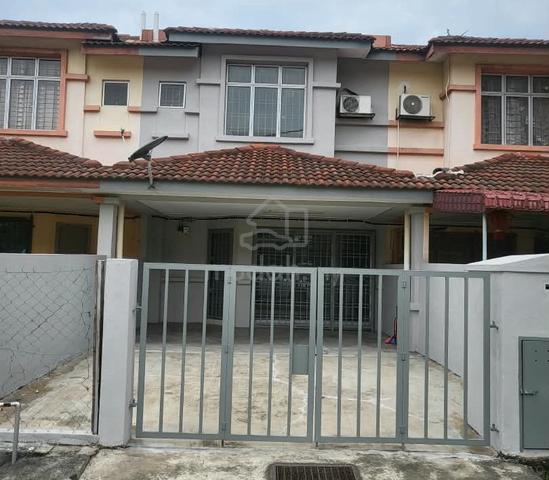 WELLKEPT House For Rent Taman Putra Prima Puchong Landed Teres 18x65 1