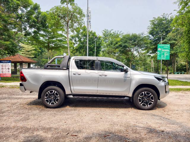 2022 Toyota HILUX 2.4 DOUBLE CAB 2.4V (AT) 4X4 (A) - 5