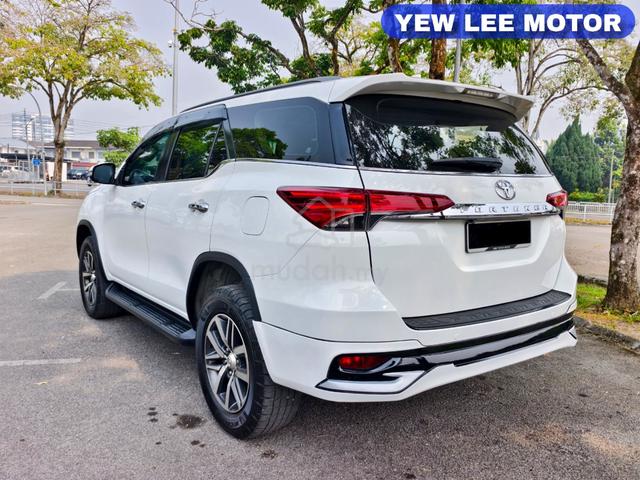 2016 Toyota FORTUNER 2.7 TRD (A) - 2