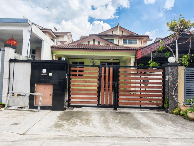 Setia Indah 12/ 1.5 Storey/ Partial furnish/ Johor Bahru/ New Paint 1