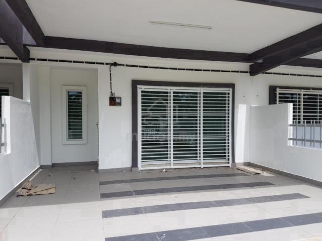 Double storey house Taman Emas Dengkil below market price Selangor 1