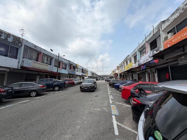 Tun Aminah 2 Storey Shop For Sale 1