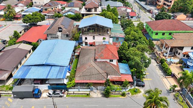 HOT AREAπ₯Below Bank Valueπ₯Corner 1 Stry Bungalow Kg Seri Batu Sentul 1