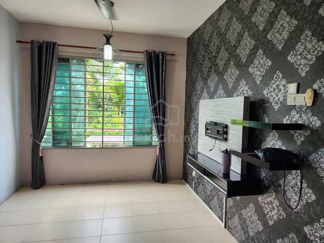 Laman Suria (Kajang) 1