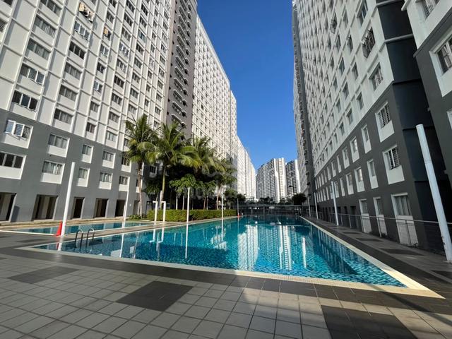 Karisma @ Eco Majestic 1