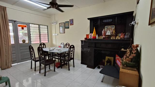 Kepong Desa Jaya landed house for rent 1