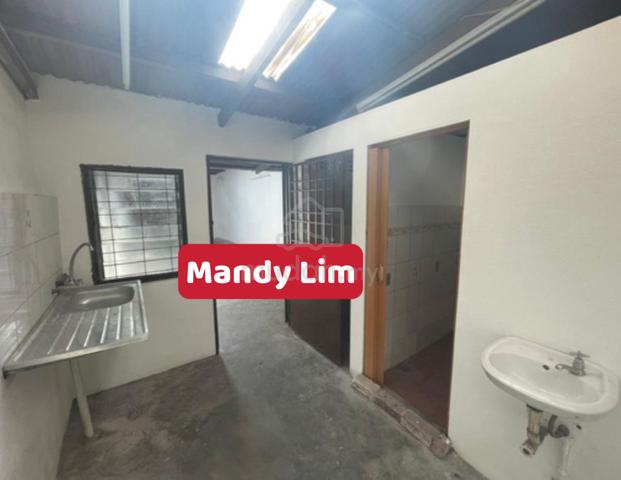 Seang Tek Road Shop Lot Facing Road Unit 3