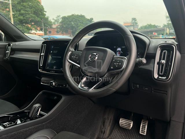 2020 Volvo XC40 2.0 T5 AWD R-DESIGN BSM LAND KEEP - 5