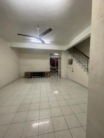 Saleng Double Storey House / Taman Muhibbah / Senai / Ciq / Kulai 1