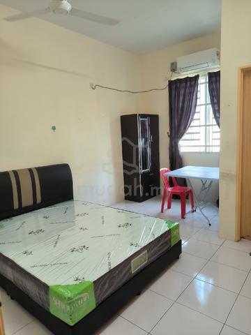 Middle room with attached bathroom 1
