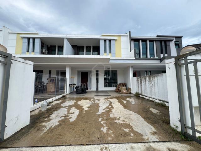 Austin Duta 2 Double Storey Terrance House For Sale 1