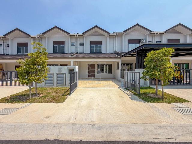 [ BRAND NEW, MURAH ] 2 Sty Terrace M Senyumia Salak Tinggi Sepang 1