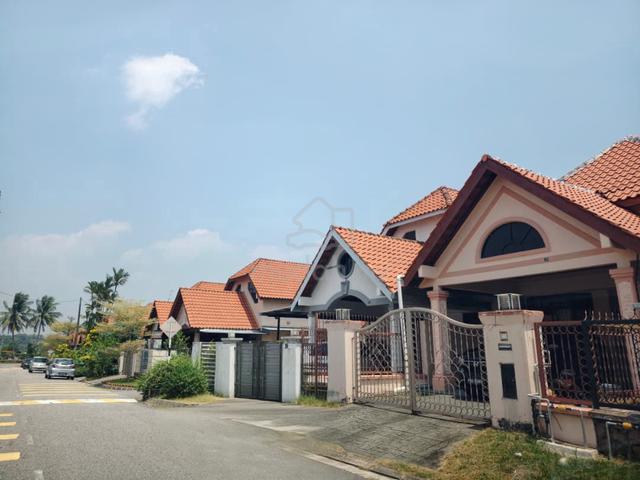 Jln Beringin @ Tmn Rinting 1.5Storey with Aircon Heater Tabletop G&G 1