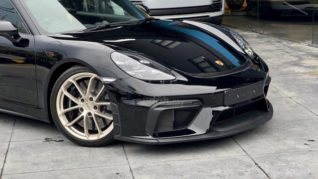 2021 Porsche CAYMAN 718 GT4 4.0 (M) - 4