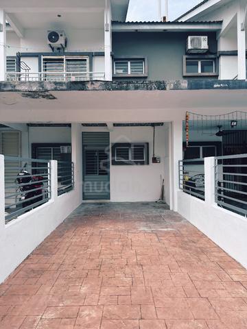 Lake Residence Puchong 1