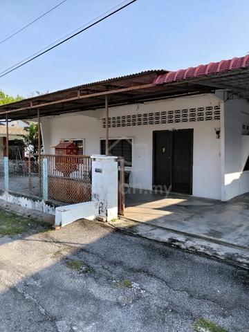 Ampang Baru village house 1
