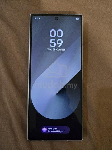 samsung z fold 6 - photo 3 of 3