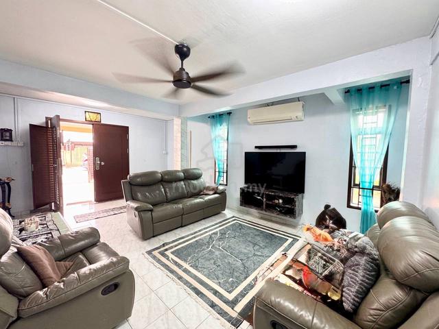 House Fully Renovated EndLot for Sale @ Taman Rekamas, Simpang Renggam 1