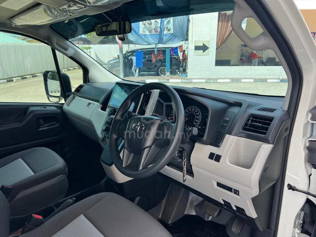 2025 Toyota HIACE 2.8 SLWB WINDOW VAN (A) - 4