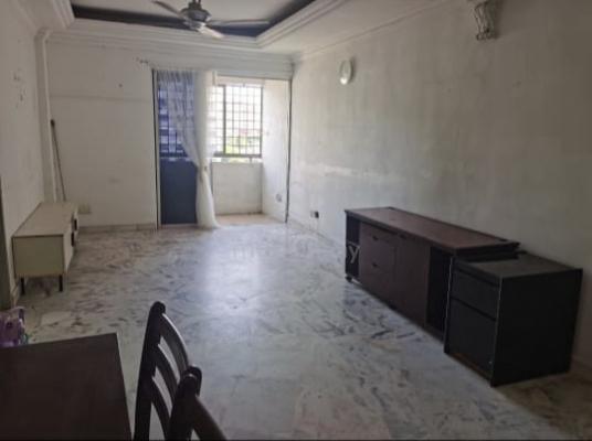 Iris Apartment (Taman Desa) 1