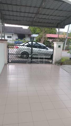single storey terrace at Tmn Maju, Jasin 1