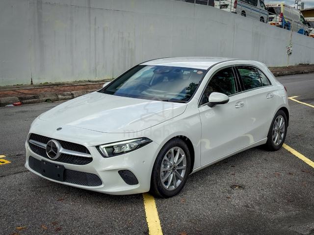 VALUE BUY LOW KM 2023 Mercedes Benz A180 1.3 TURBO - 4