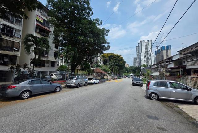 Taman Sri Sinar Kepong 2.5 Storey Landed House For Sale 1
