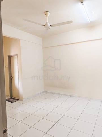 [GROUND FLOOR] Townhouse Taman Subang Permata U6, Shah Alam PRICE NEGO 5