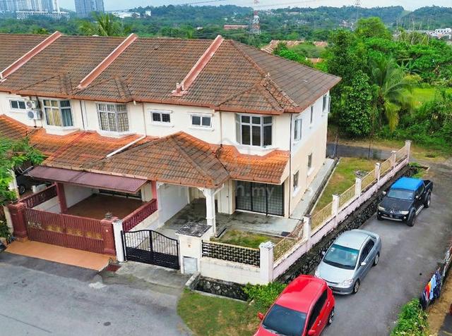 END LOT Double Storey Terrace, Bandar Seri Putra 4, Bangi 1