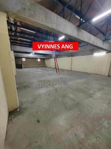 Jalan Siram 1.5 storey near Raja Uda light industrial factory for rent 2