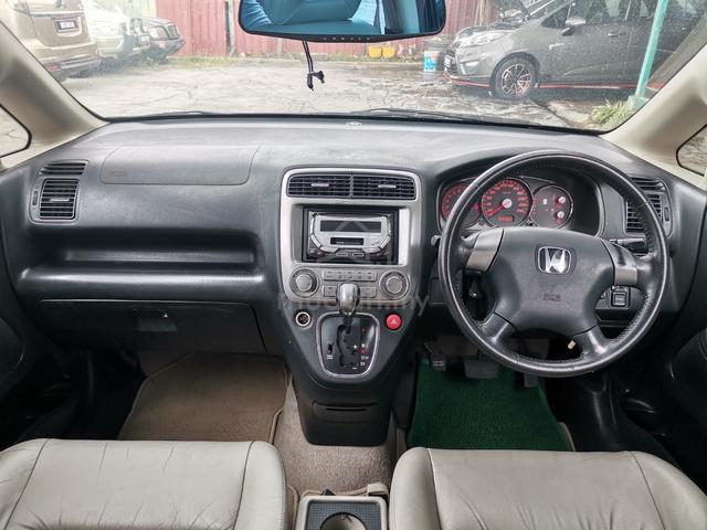 2006 Honda STREAM 2.0 i-VTEC FACELIFT (A) - 3
