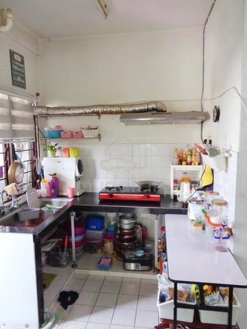Puchong Utama Court 1 2