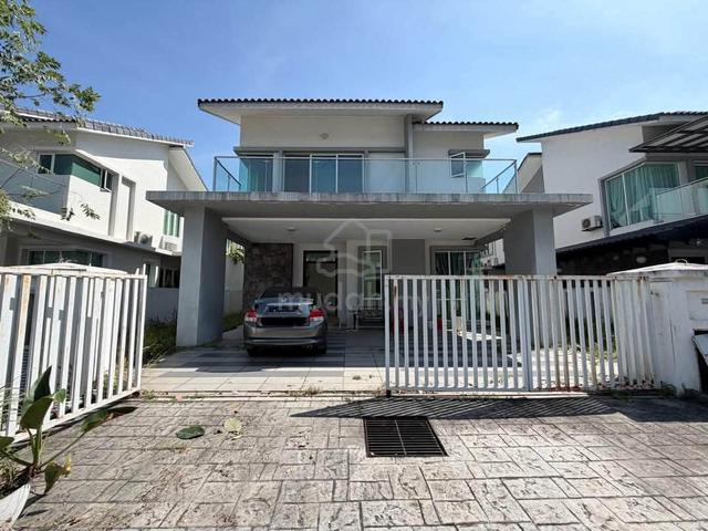 Newly Refurbished 2 Sty Semi D @ Villa Heights Tmn Equine nr Aeon Mall 1