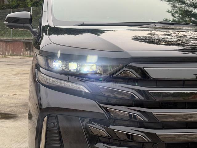 2025 Toyota Vellfire 2.4 Z PRM AD.DRV JBL 5A 353KM - 5