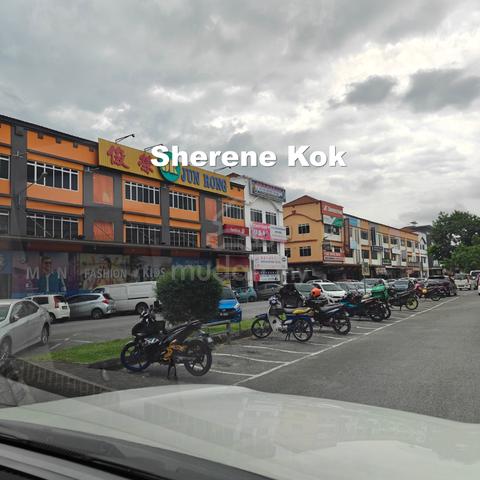 C0038 3 Storey Shop Intermediate Kota Sentosa Commercial 7th Mile 1
