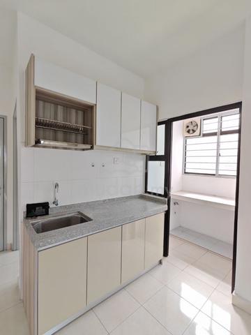 Suria Ixora 1