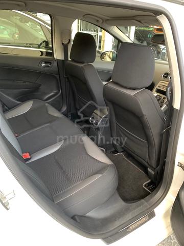 2011 Peugeot 308 1.6 THP 6 Speed  (A) low mileage - 4