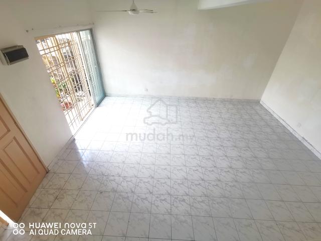 FREEHOLD * TMN PUTRA PRIMA 20x70 2storey House, Near Puchong Utama 1