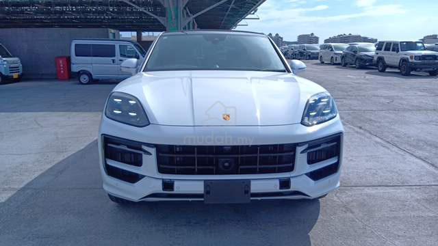 2023 BOOKNOW S/Chromo Porsche CAYENNE 3.0 Coupe - 2