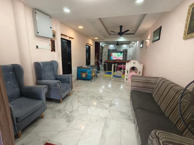 FULLY RENOVATED EXTENDED 2 Storey Terrace USJ Subang Jaya FOR SALE 1