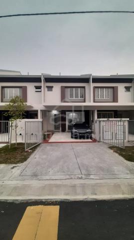 Sepang Salak Tinggi , Cendana Greenwoods Double Storey with cabinet 1