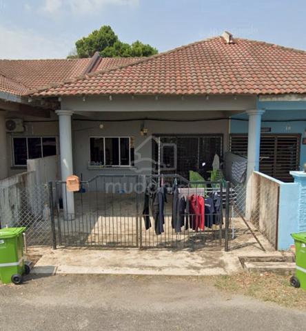 Rumah Sewa Batu Hitam, Kuantan 1