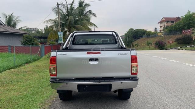 2012 Toyota HILUX 2.5 STD (M) - 2